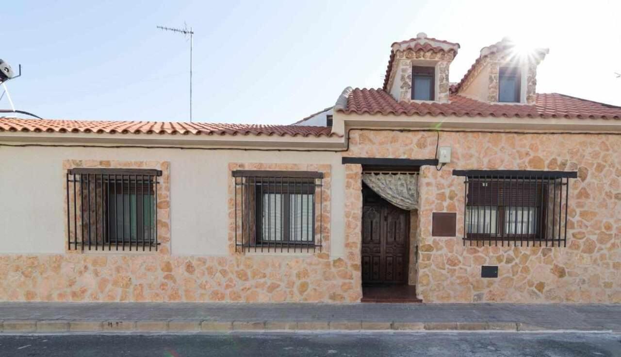 Casa Rural La Del Alba Seria Argamasilla de Alba Екстериор снимка